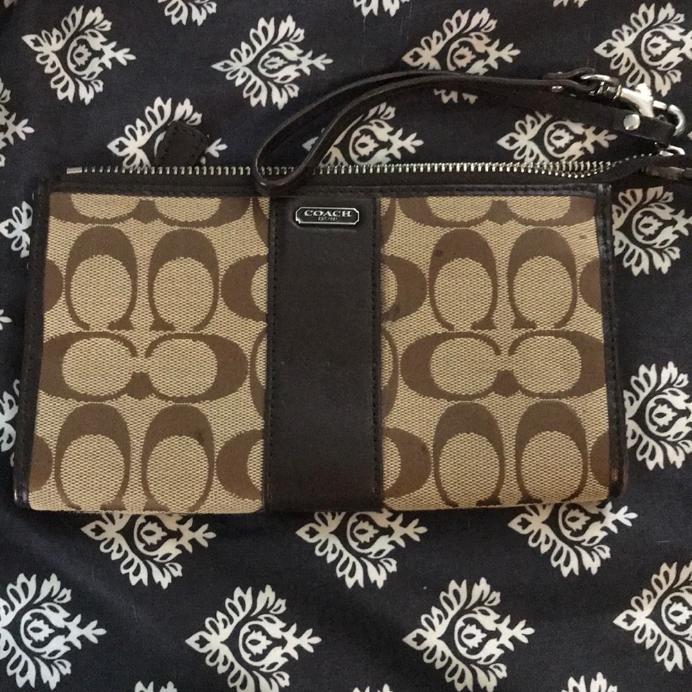 Authentic Coach wristlet